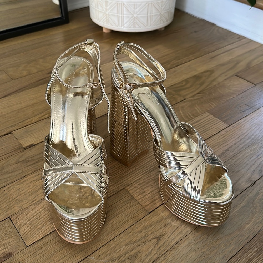 Gold metallic platform shoes